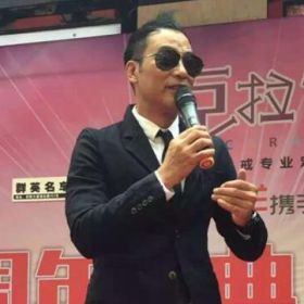 任達(dá)華VS克拉海洋珠寶